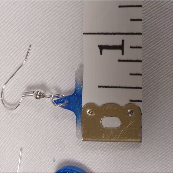 CLEARANCE Red, white and blue star and heart resin Earrings - Picture 3 of 7